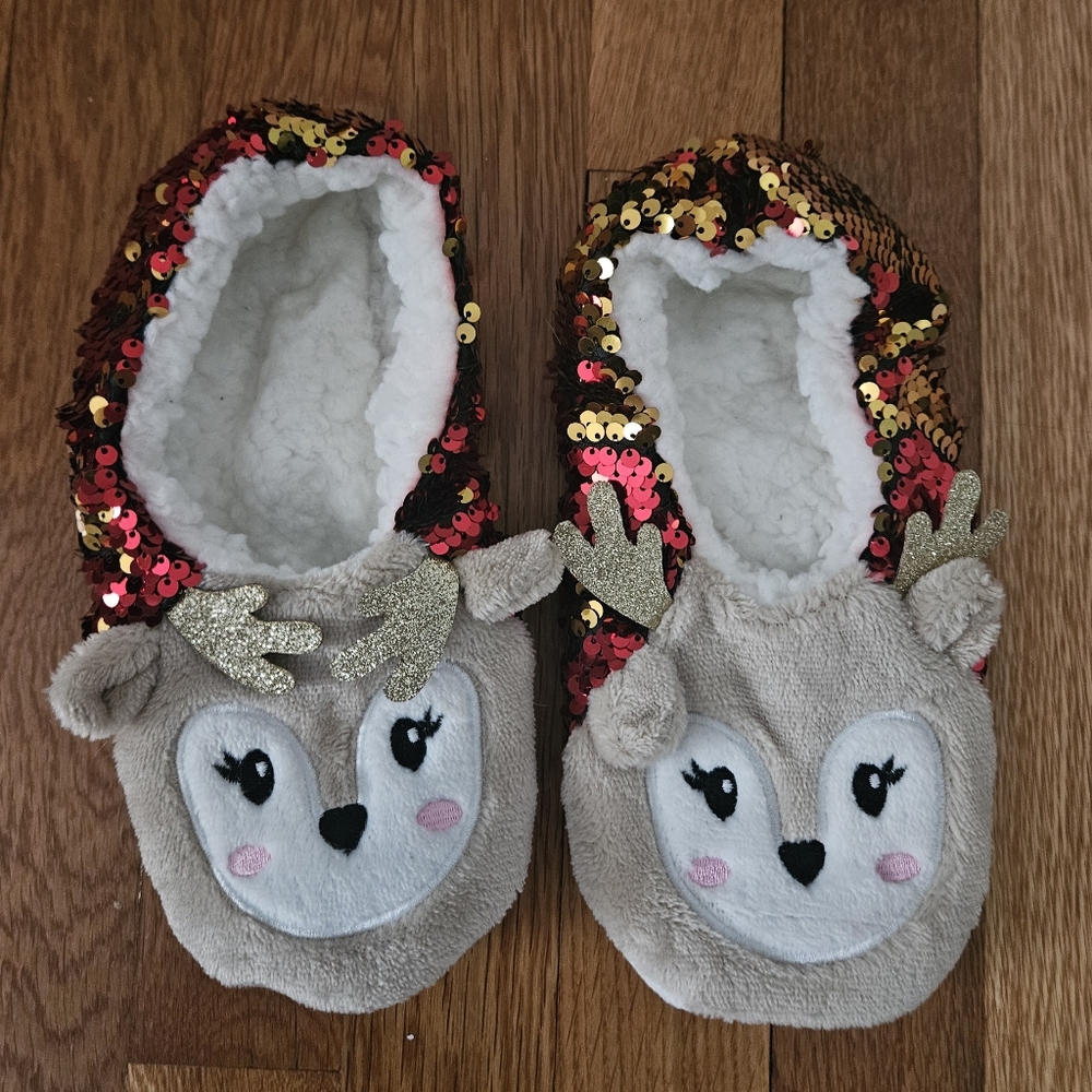 NEW Reindeer Fleece-Lined Slipper Socks
